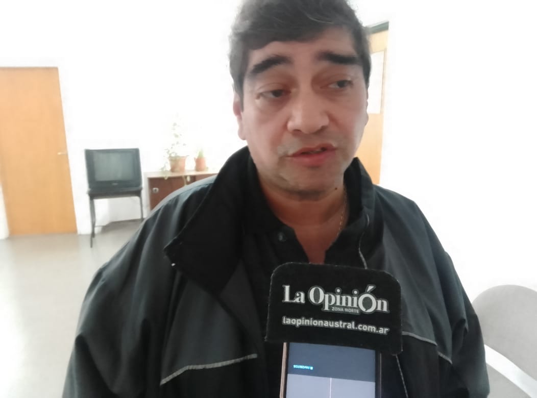  Claudio Cruz, hijo de la víctima, habló con La Opinión Austral. (FOTO: TAMARA MORENO/LA OPINIÓN AUSTRAL).