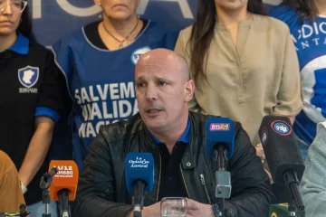 Mascheroni: “Para ampliar el Tribunal Superior hay dinero, pero hoy tenemos todas las paritarias cerradas” Mascheroni: “Para ampliar el Tribunal Superior hay dinero, pero hoy tenemos todas las paritarias cerradas”