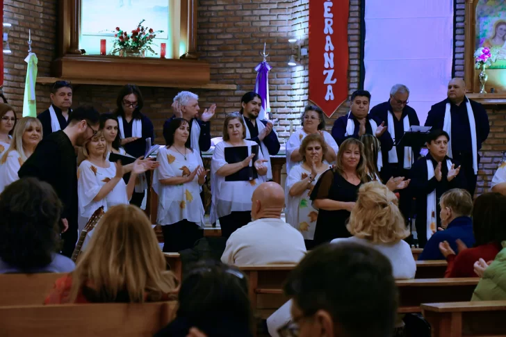 CORO-AONIKENK-EN-ENCUENTRO-CORAL-PRIMAVERA-3-728x485 CORO-AONIKENK-EN-ENCUENTRO-CORAL-PRIMAVERA-3-728x485