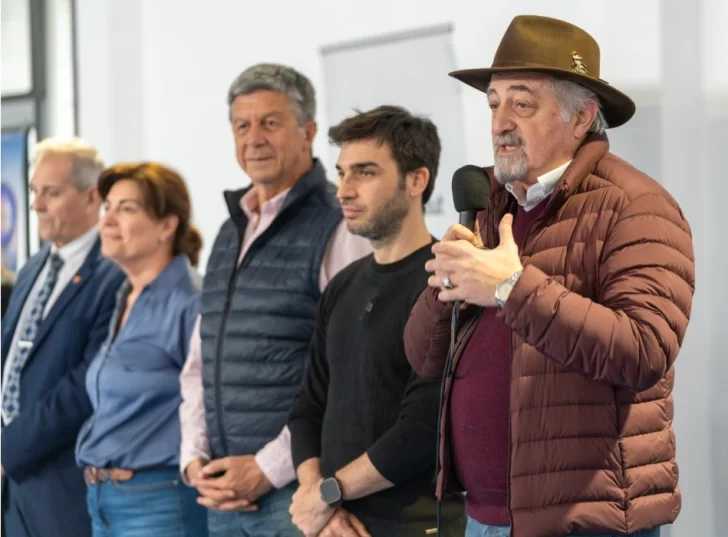 Macharashvili acompañó la inauguración de la segunda etapa del edificio del Biología Marina