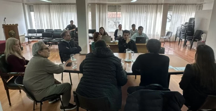  No hubo objeciones a la presentación de los modelos de listas.