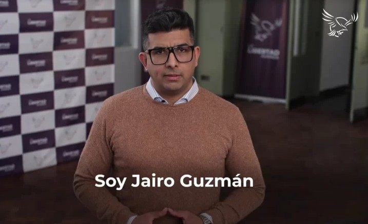  Jairo Guzmán durante el video que grabó con el presidente Javier Milei.