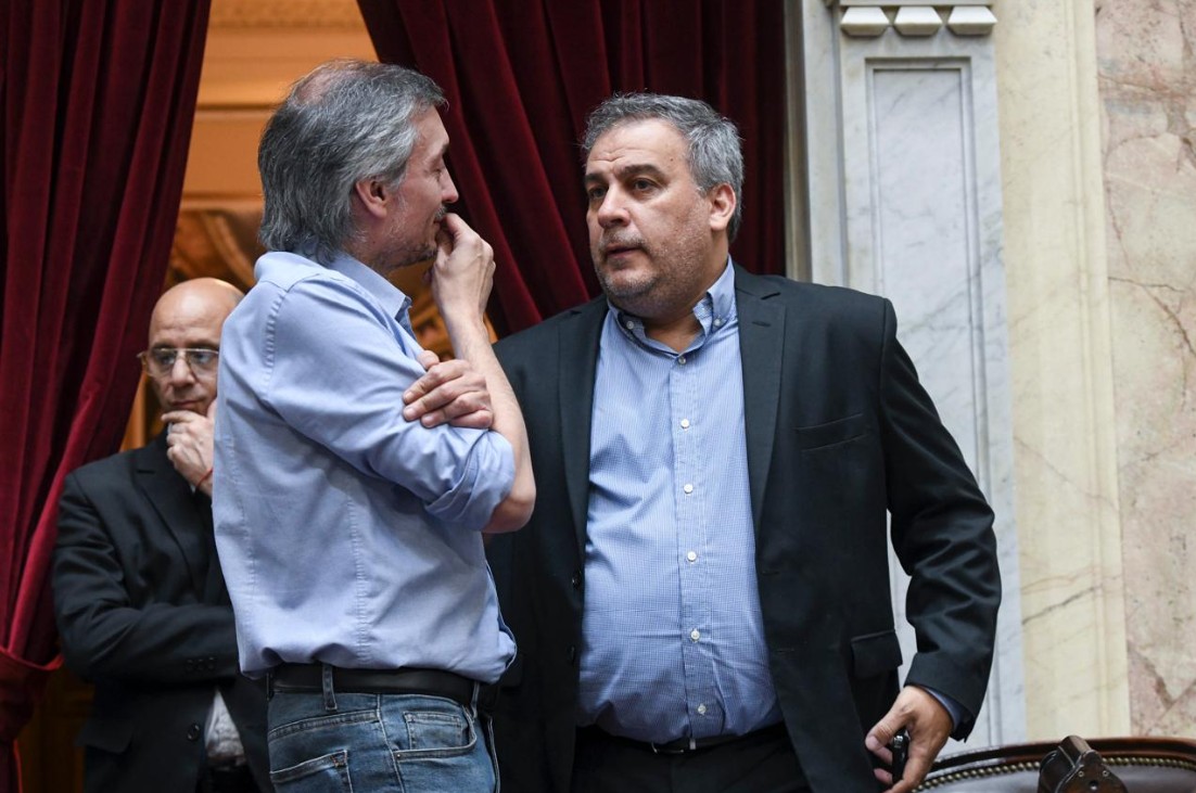  Máximo Kirchner y Facundo Prades se reencontraron en el Congreso de la Nación.