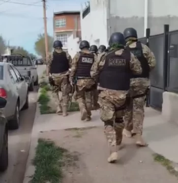 Dos hombres de Formosa detenidos por disparar contra un hombre en Pico Truncado Dos hombres de Formosa detenidos por disparar contra un hombre en Pico Truncado