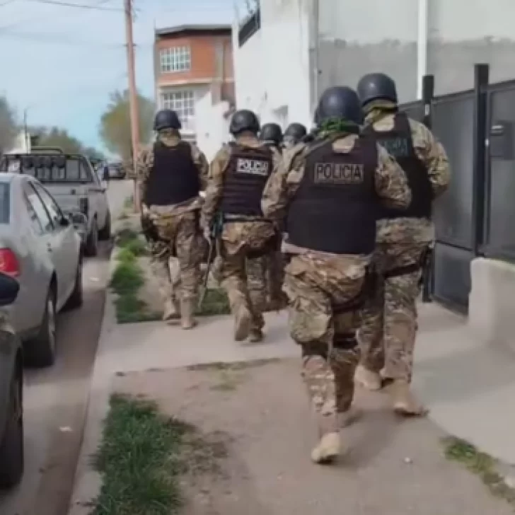 Dos hombres de Formosa detenidos por disparar contra un hombre en Pico Truncado Dos hombres de Formosa detenidos por disparar contra un hombre en Pico Truncado