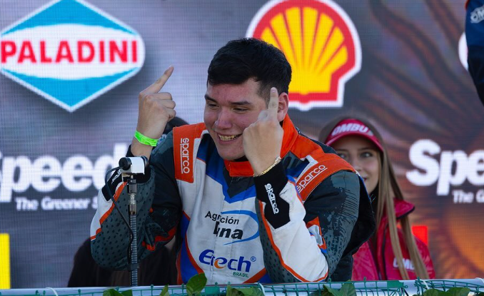  Thiago Martínez tras la obtención del bivampeonato.