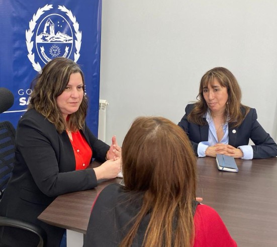 Reyes y la ministra Ross hablaron de la problemática de salud mental de la niñez