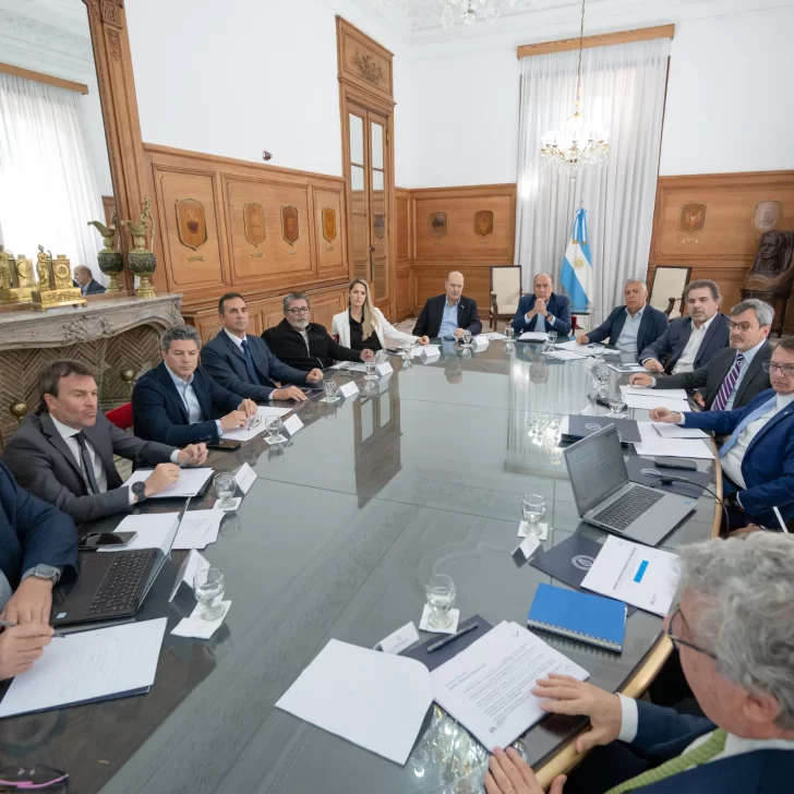 Guillermo Francos encabezó la cuarta reunión del Consejo de Mayo en Casa Rosada