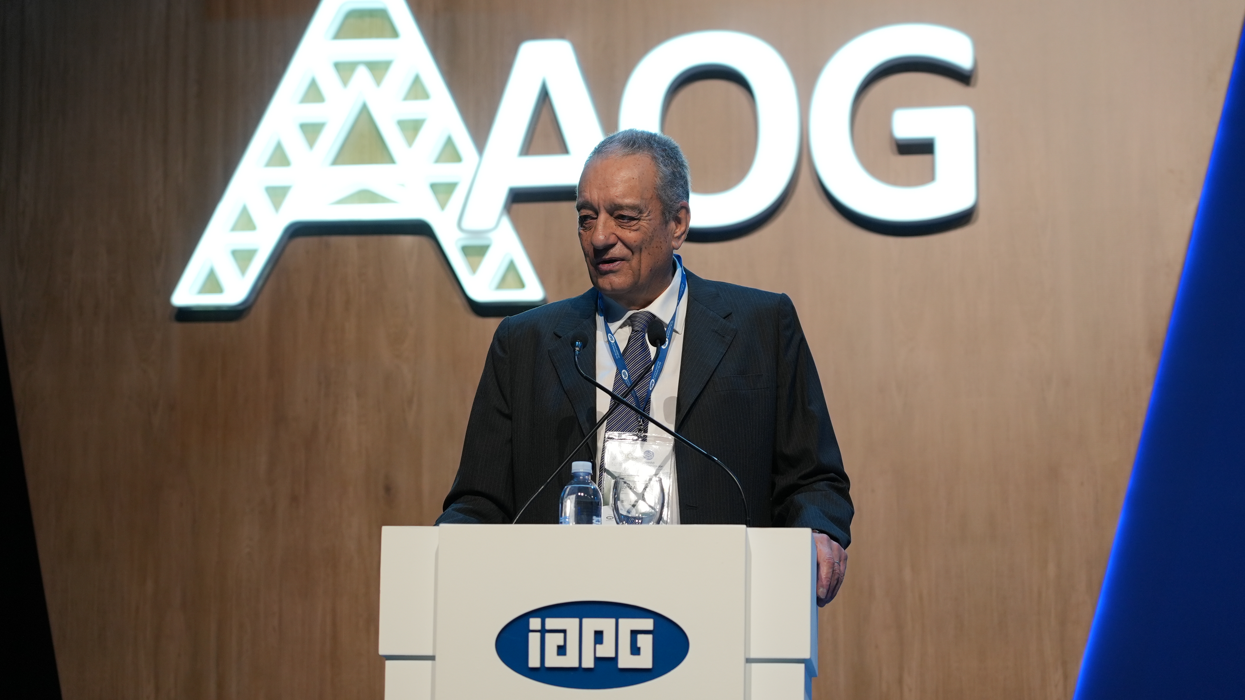  Ernesto López Anadón, presidente del IAPG, en el acto inaugural.