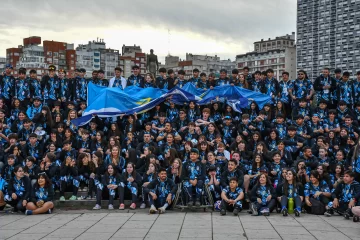 Santa Cruz arrancó con el pie derecho en los Juegos Evita: triunfos en hockey y futsal, estreno de la natación en Mar del Plata Santa Cruz arrancó con el pie derecho en los Juegos Evita: triunfos en hockey y futsal, estreno de la natación en Mar del Plata