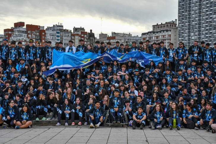 Santa Cruz arrancó con el pie derecho en los Juegos Evita: triunfos en hockey y futsal, estreno de la natación en Mar del Plata