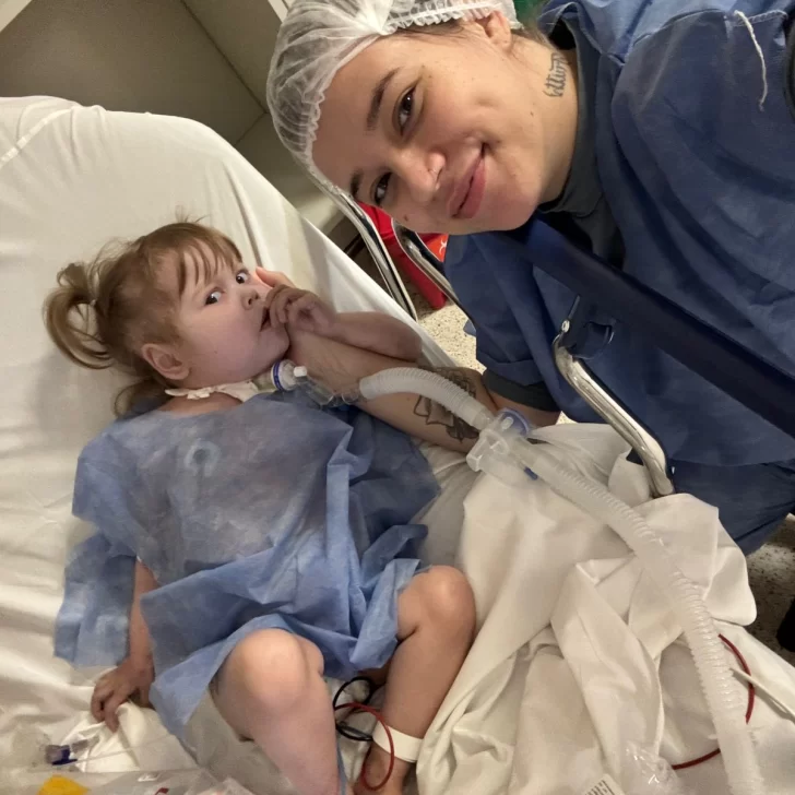 Ekatherina ya no podrá recibir el trasplante de corazón: “Solo podemos acompañarla el tiempo que le queda con nosotros” Ekatherina ya no podrá recibir el trasplante de corazón: “Solo podemos acompañarla el tiempo que le queda con nosotros”