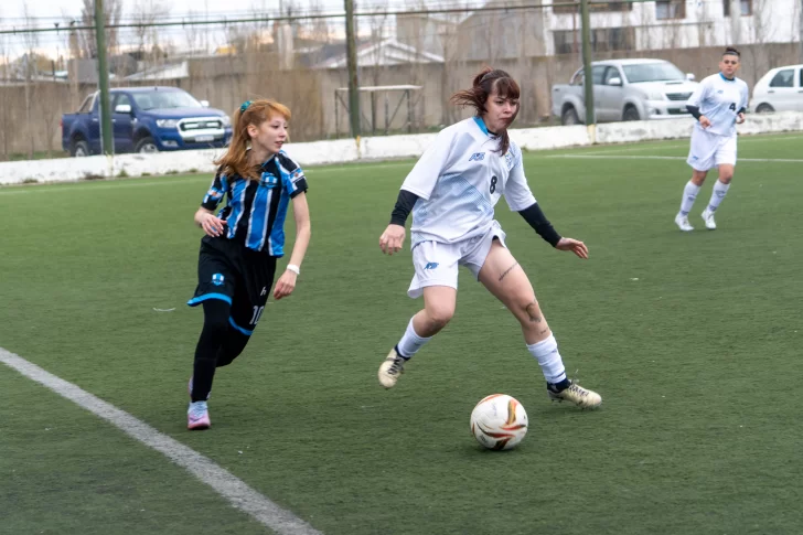  Hispano venció por 4 a 0 en la vuelta a Nocheros y accedió a semifinales de la Copa Federal. FOTO: LEANDRO FRANCO/ LA OPINIÓN AUSTRAL