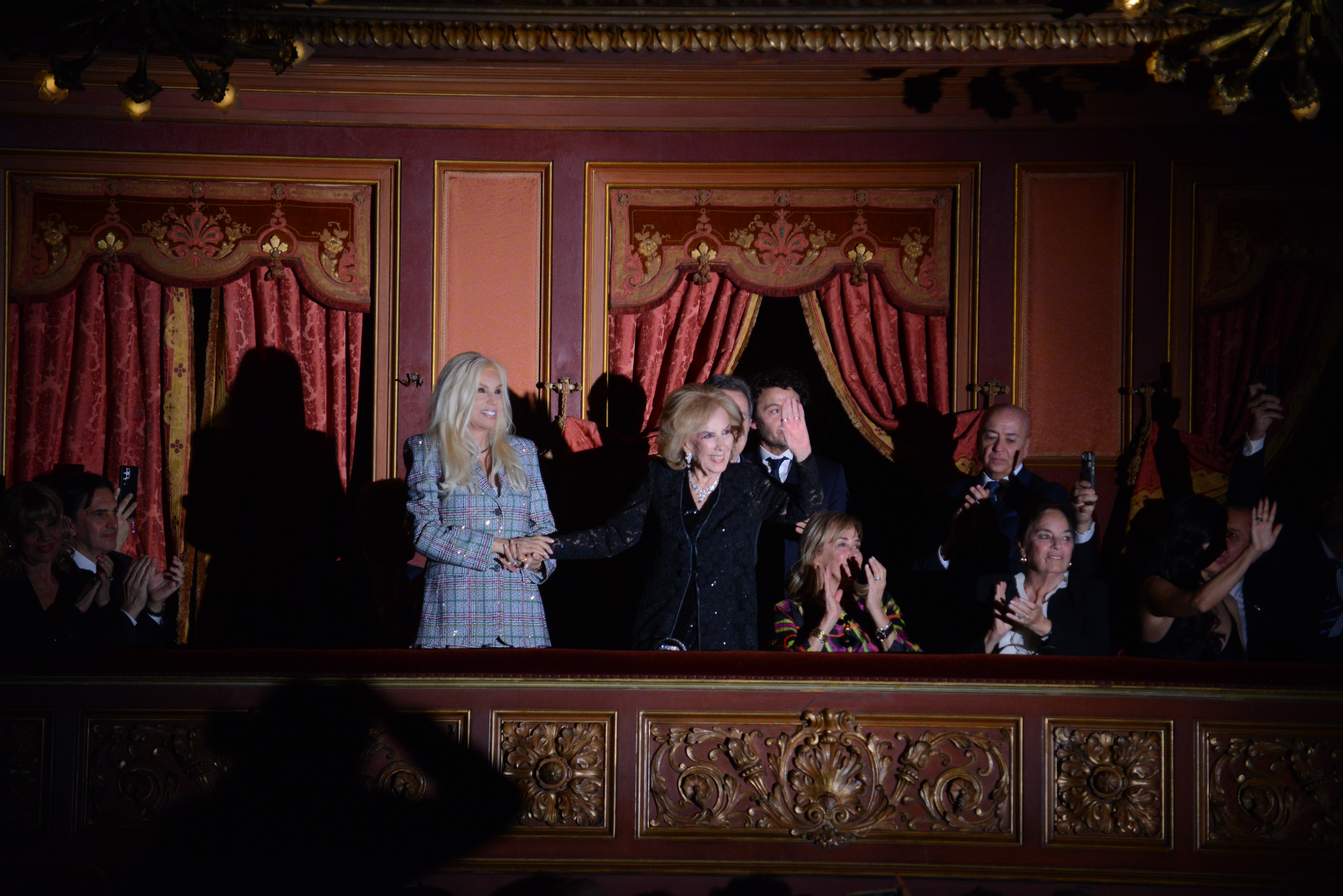  Susana Gimenez y Mirtha Legrand, juntas en la celebración de la Fundación Favaloro. (Hernán Nersesián/Crónica)