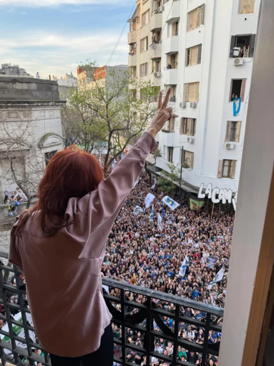 Cristina Kirchner celebró el rechazo a los vetos de Javier Milei: &#8220;En San José 1111, el pueblo no cambia de ideas&#8221;
