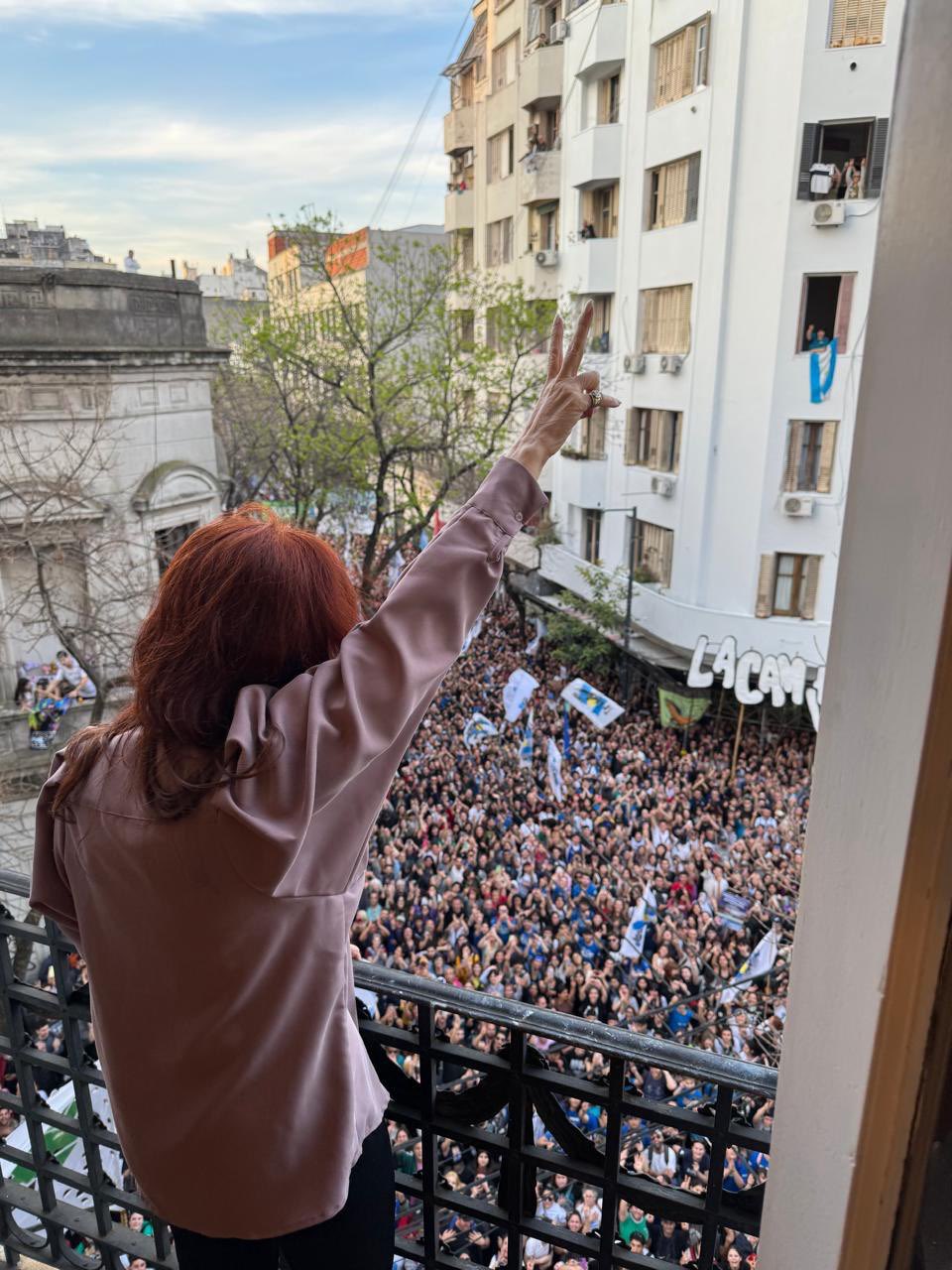Cristina Kirchner celebró el rechazo a los vetos de Javier Milei: &#8220;En San José 1111, el pueblo no cambia de ideas&#8221;