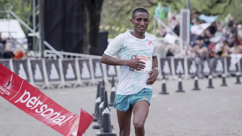  Habtamu Birlew, el nuevo ganador de los 42km. Foto @maratondebuenosaires.