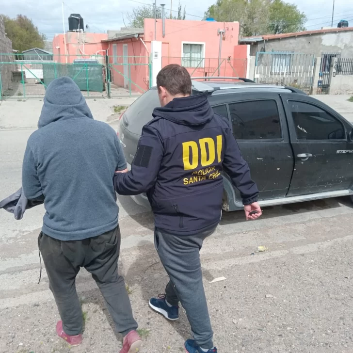 Peligroso ladrón era buscado en Buenos Aires, lo atraparon en Santa Cruz y lo acusaron de dealer Peligroso ladrón era buscado en Buenos Aires, lo atraparon en Santa Cruz y lo acusaron de dealer
