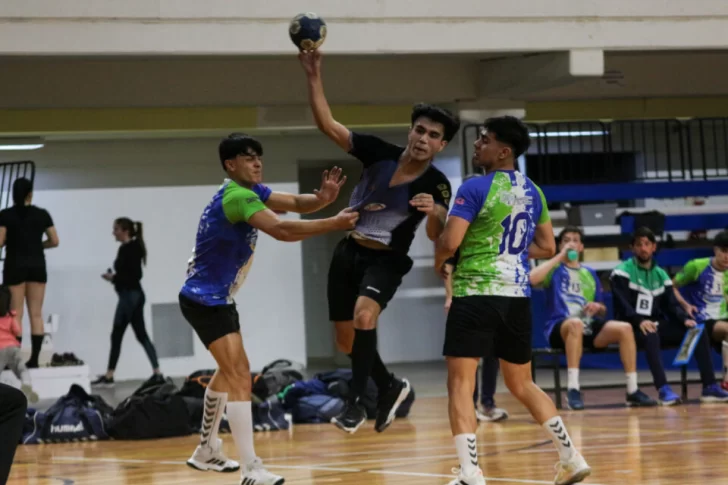 Se juega el torneo nacional de selecciones C de Handball en Caleta Olivia
