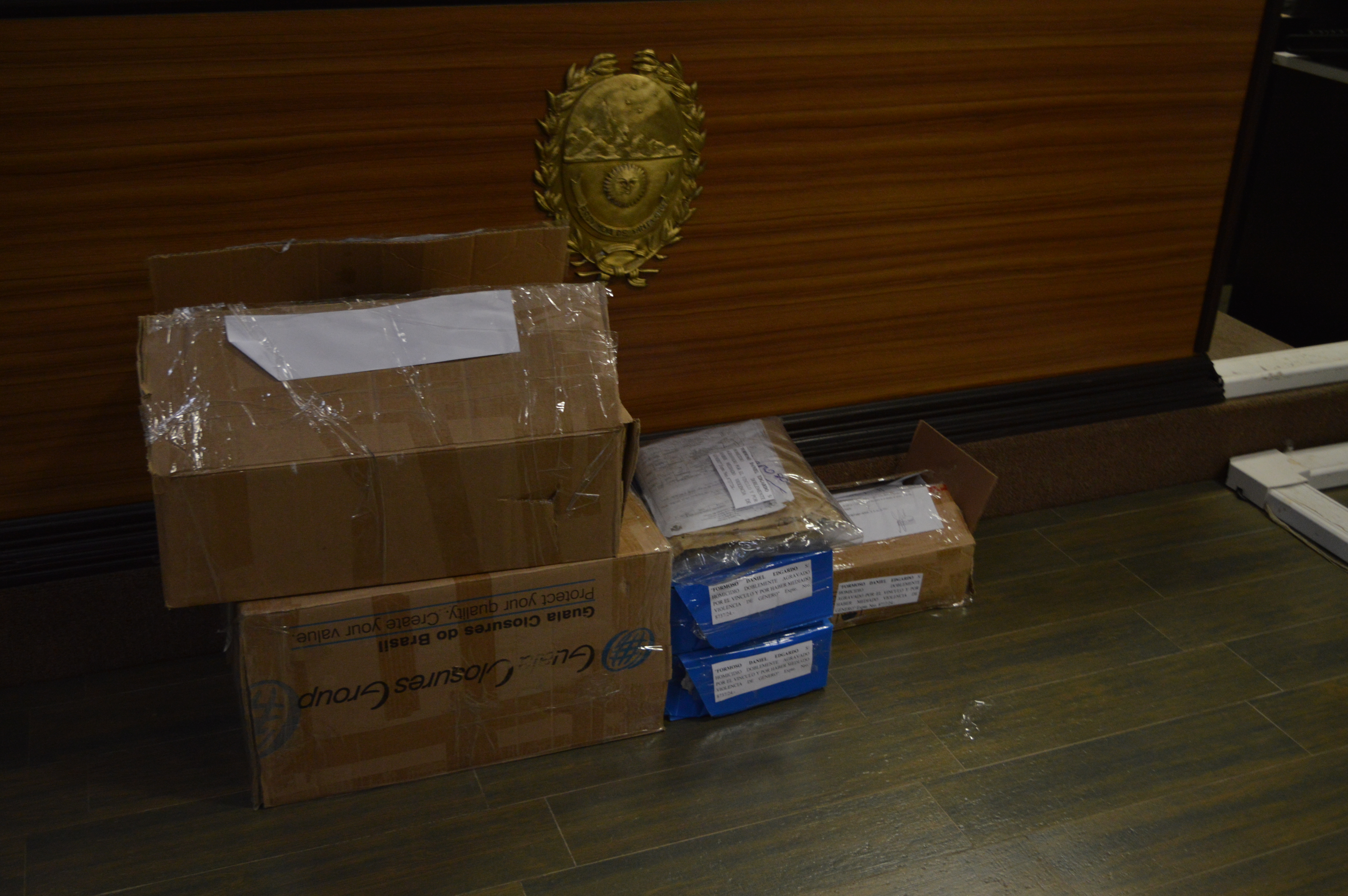  Toda la prueba secuestrada en el caso fue exhibida en la sala. FOTO: MARTÍN MUÑOZ QUESADA/LA OPINIÓN AUSTRAL