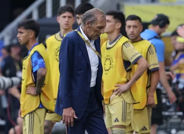 Internaron a Miguel Ángel Russo por segunda vez en 20 días: estaba deshidratado y débil Internaron a Miguel Ángel Russo por segunda vez en 20 días: estaba deshidratado y débil