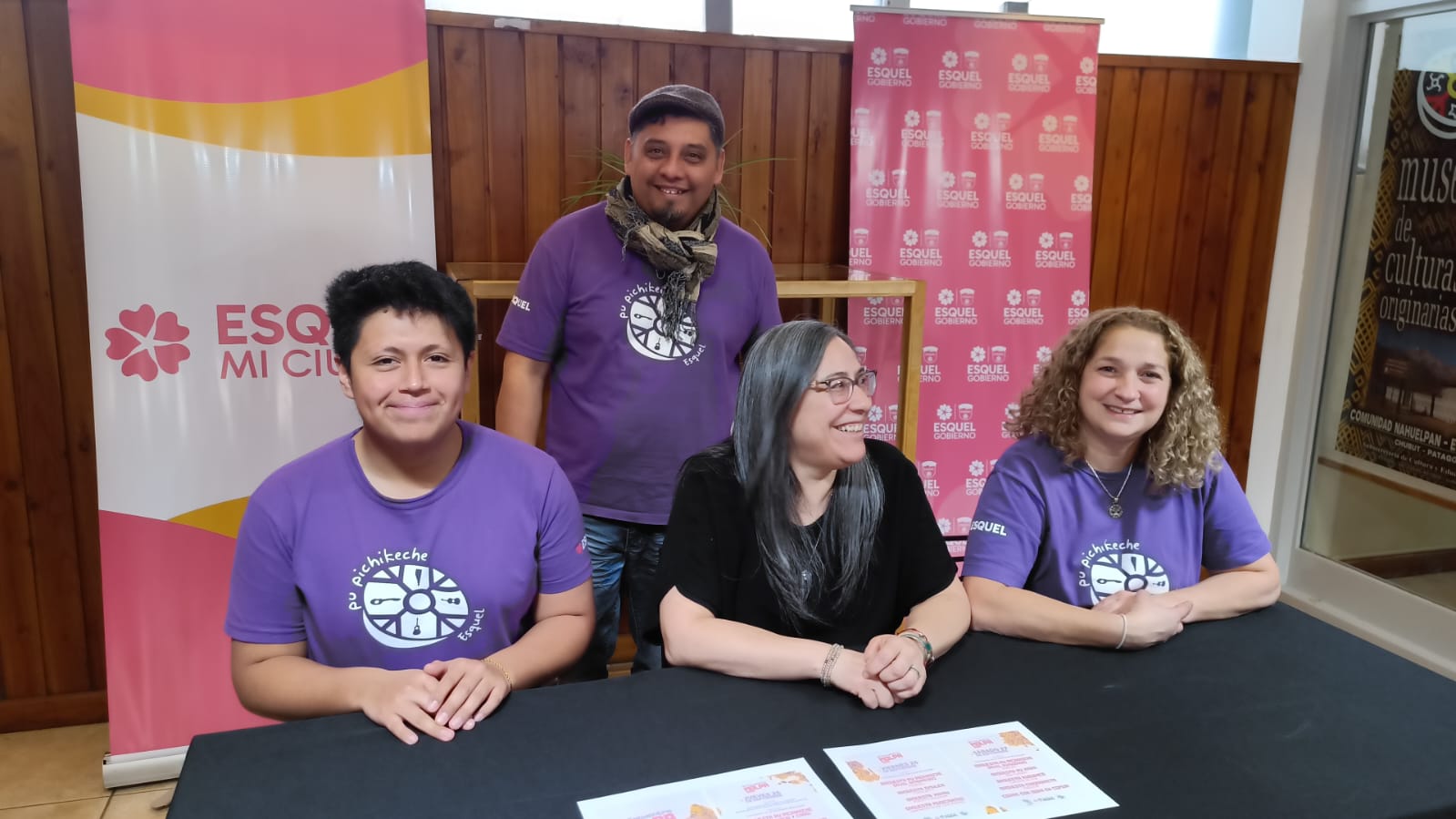  Bernardo Ruminahuel y Sonia Valiente en conferencia de prensa.