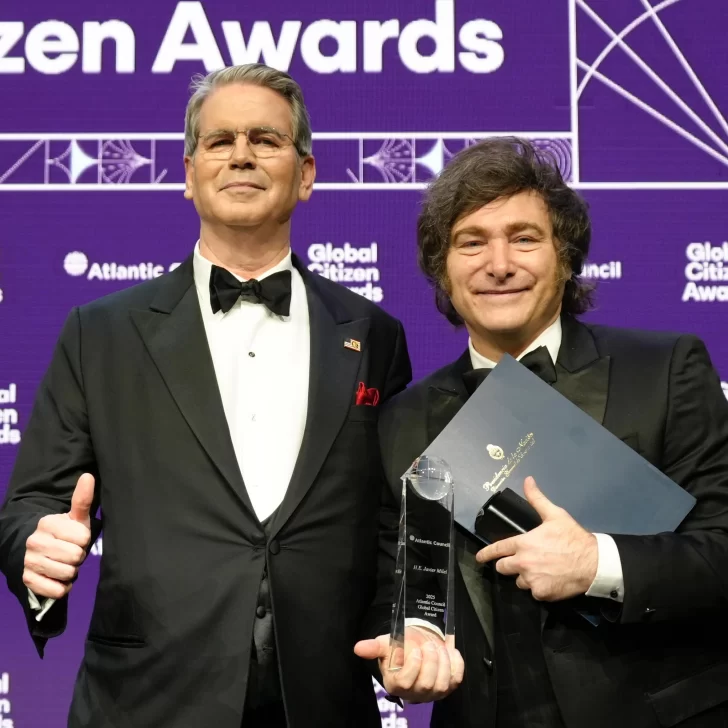 Milei recibió el premio “Ciudadano Global” y agradeció el apoyo de Estados Unidos: “En el camino correcto”