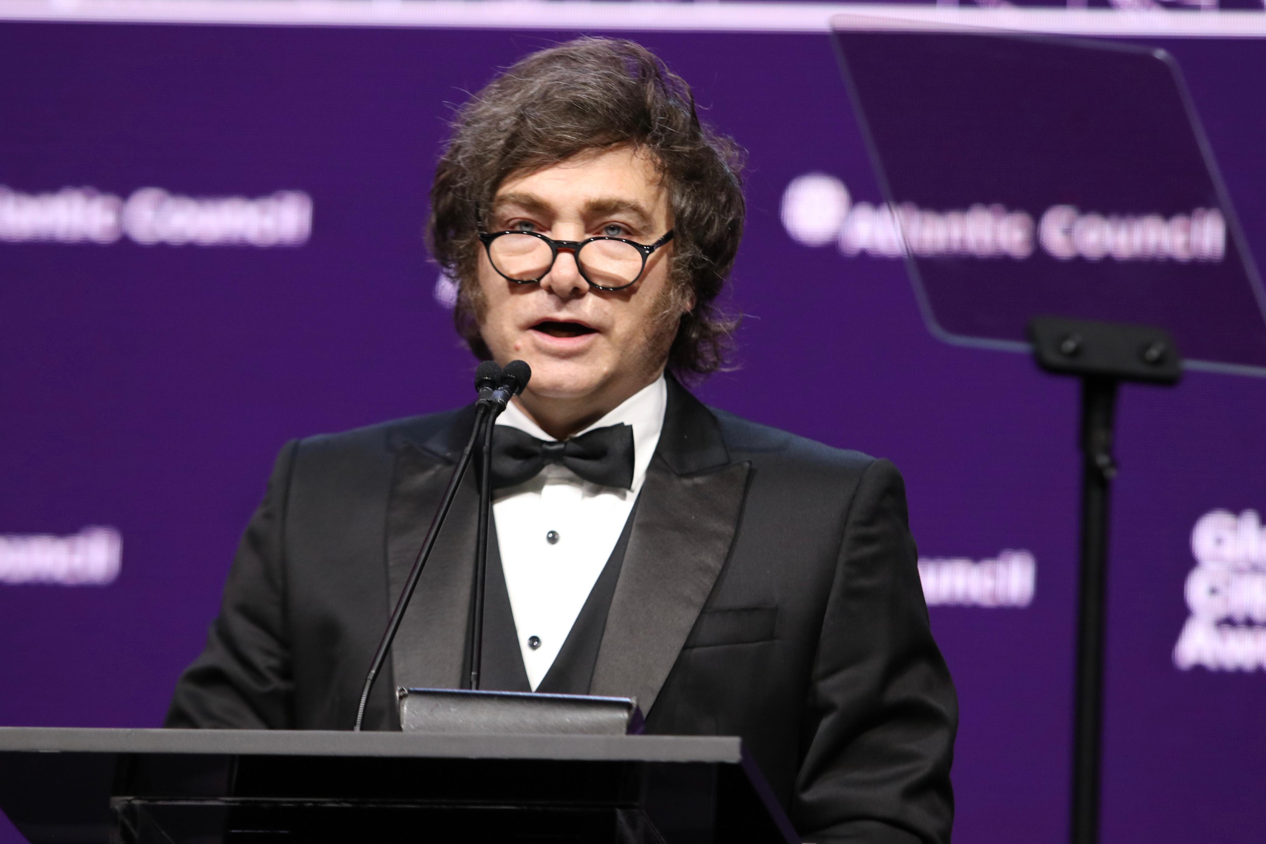 Milei recibió el premio “Ciudadano Global” y agradeció el apoyo de Estados Unidos: “En el camino correcto”