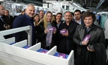 Javier Milei visita Ushuaia: apoyo a candidatos, visita a Newsan y clima de tensión