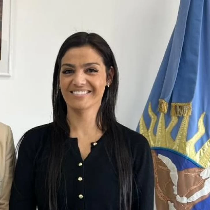 Silvana Di Lorenzo desmintió acusaciones sobre el mal estado de escuelas de El Calafate: “Las denuncias sin verificación generan confusión y malestar” Silvana Di Lorenzo desmintió acusaciones sobre el mal estado de escuelas de El Calafate: “Las denuncias sin verificación generan confusión y malestar”