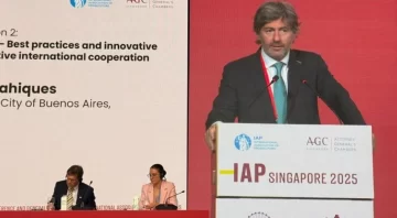 Juan Bautista Mahiques fue reelecto presidente de la Asociación Internacional de Fiscales