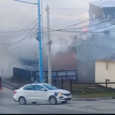 Tragedia en Ushuaia: dos fallecidos en un incendio
