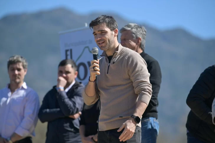 Nacho Torres y el combate de los incendios forestales: “Neuquén, Río Negro y Chubut harán una licitación común para tener medios aéreos propios”