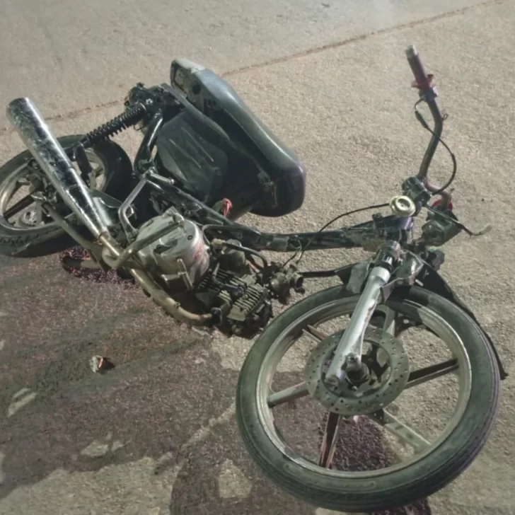 Dos menores de edad intentaron robar una moto y los demoraron