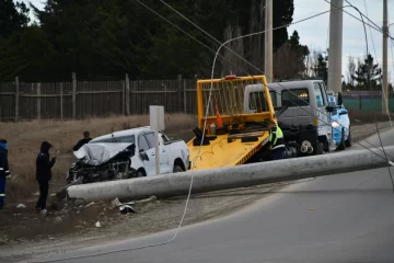 “Podrían haberse matado”: los involucrados en el choque de la calle 22 son padre e hijo y estaban alcoholizados “Podrían haberse matado”: los involucrados en el choque de la calle 22 son padre e hijo y estaban alcoholizados