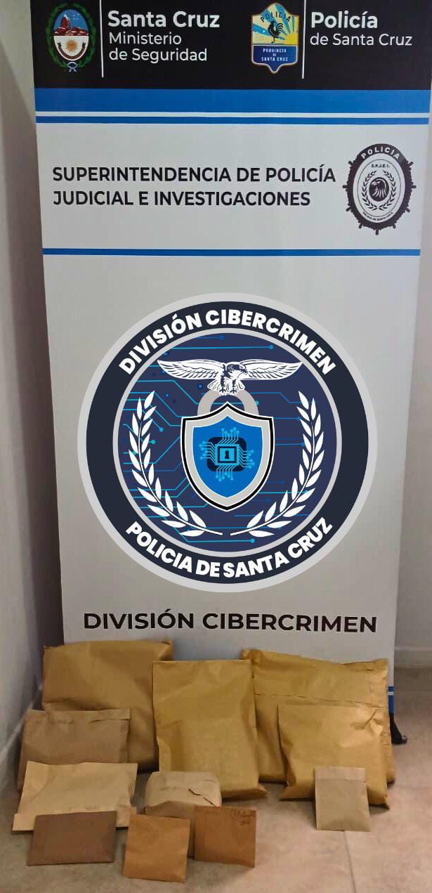 Allanaron vivienda por violencia digital: secuestraron teléfonos, computadora y otros dispositivos electrónicos