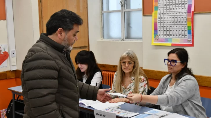 ¿Dónde voto en Santa Cruz en las elecciones legislativas 2025? Consultá el padrón electoral definitivo