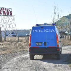 Demoraron a un encargado del motel Eros: su expareja lo acusa de amenazarla con un arma de fuego