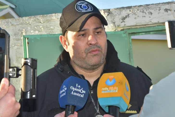  Mario Ávila, subcomisario.