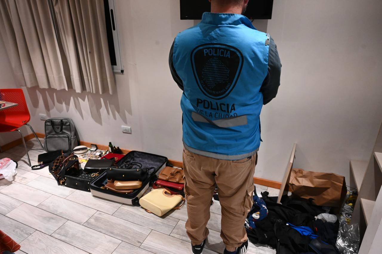 Detuvieron a una banda de chilenos por el robo en la casa de Pampita