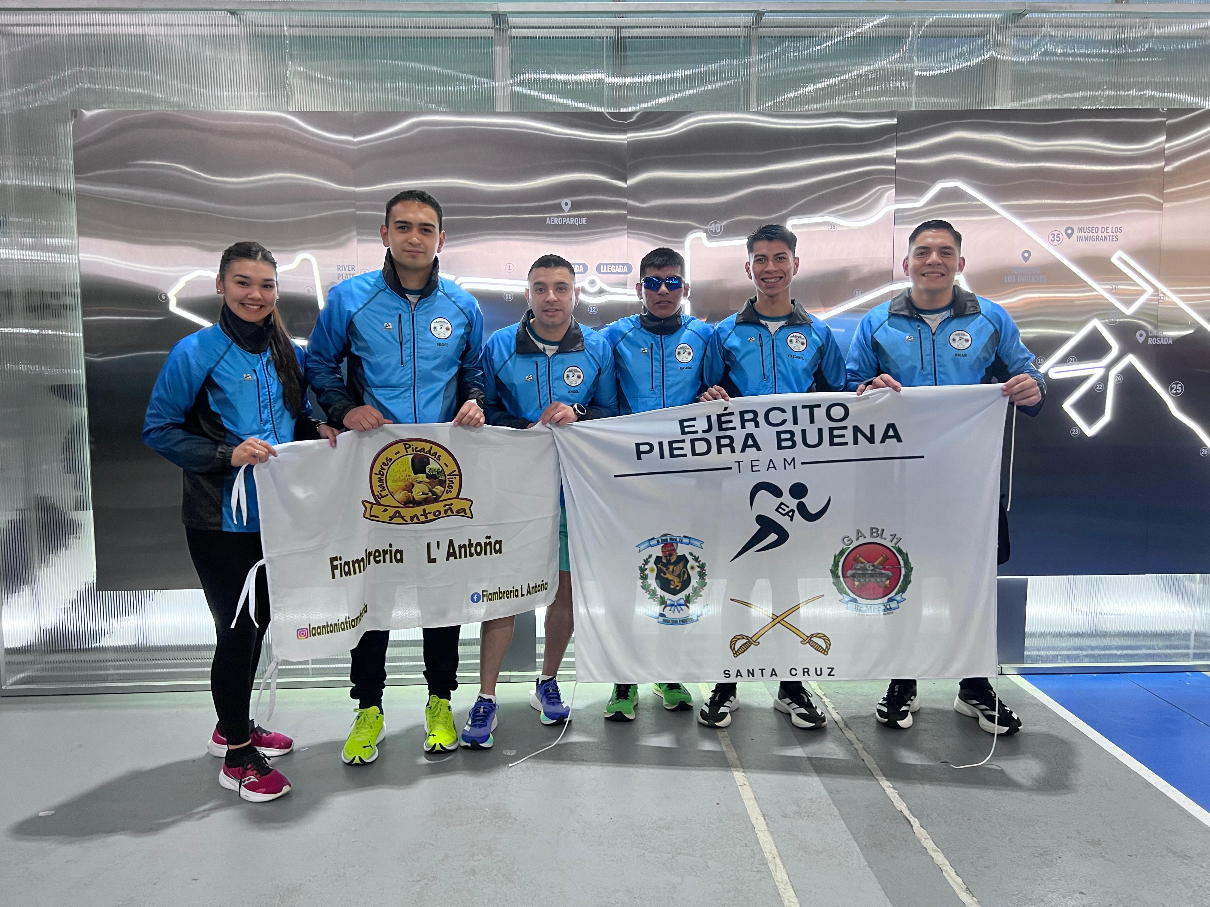 De Piedra Buena a Palermo: el debut del Team Ejército Piedrabuena en los 42K de Buenos Aires 2025