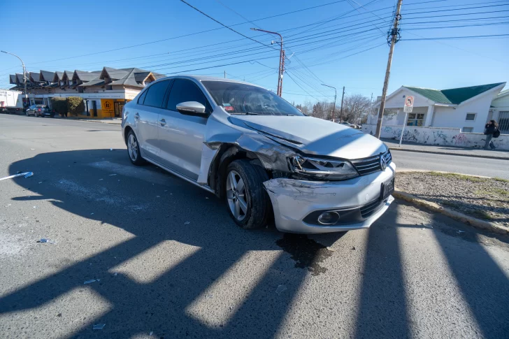  El lateral del Vento con daños. FOTO: LEANDRO FRANCO/LA OPINIÓN AUSTRAL