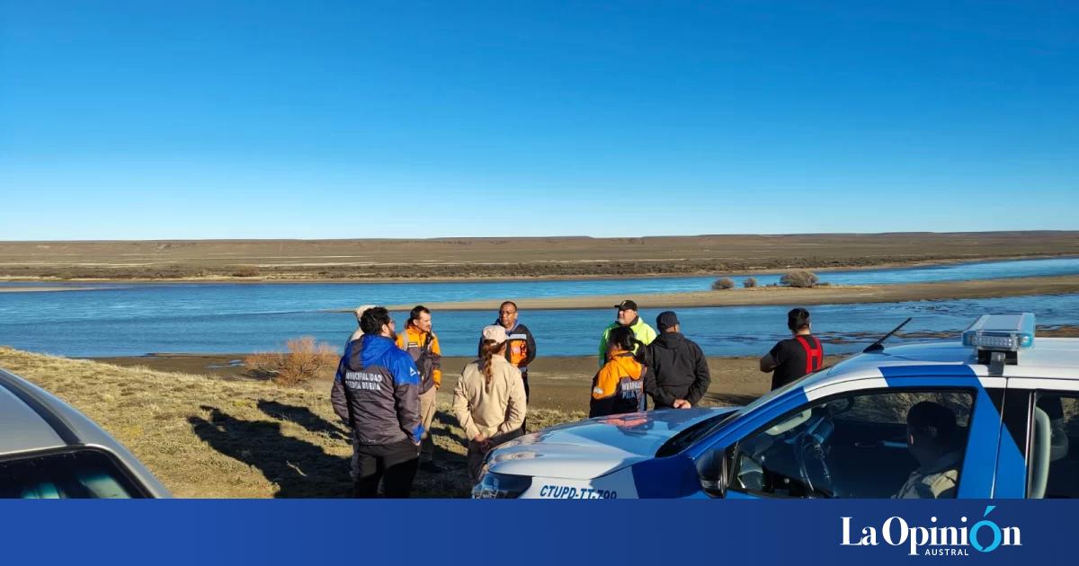 Estaba pescando y su auto terminó hundido en el Río Santa Cruz | La ...