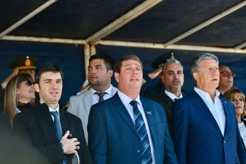 Torres encabezó los festejos por el 160° aniversario de Rawson y destacó la ejecución de obras estratégicas Torres encabezó los festejos por el 160° aniversario de Rawson y destacó la ejecución de obras estratégicas