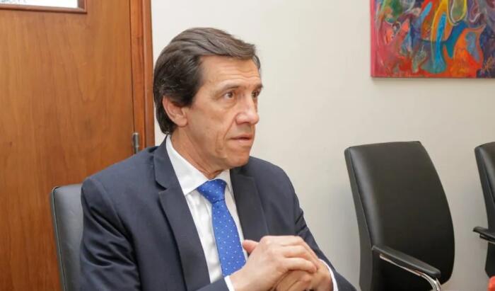 Carlos Sadir de Provincias Unidas pidió “pasar de la motosierra al bisturí”