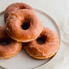 Receta de donas esponjosas y glaseadas: versión casera de la factura que es furor