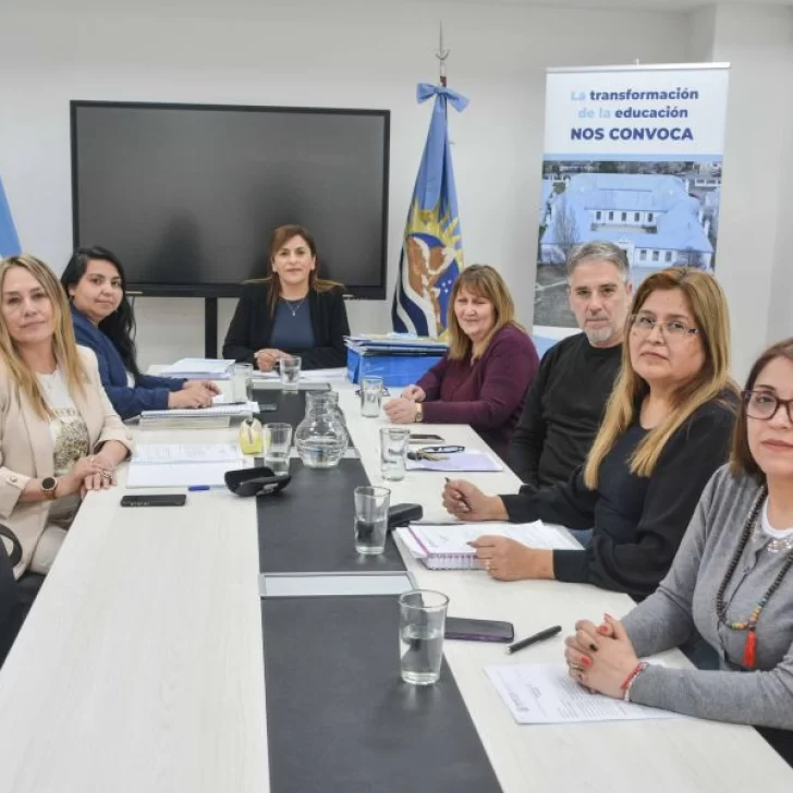 Sesión del Consejo Provincial de Educación: avances hacia los concursos de titularización Sesión del Consejo Provincial de Educación: avances hacia los concursos de titularización