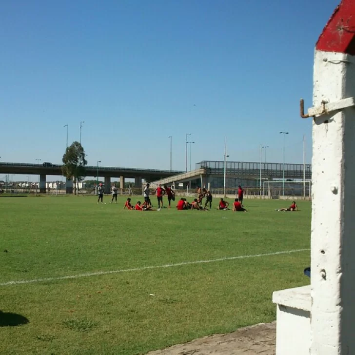 De Boedo a Parque Patricios: Huracán incorporó a Nazareno Cárcamo y compartirá club con Bautista Andrade