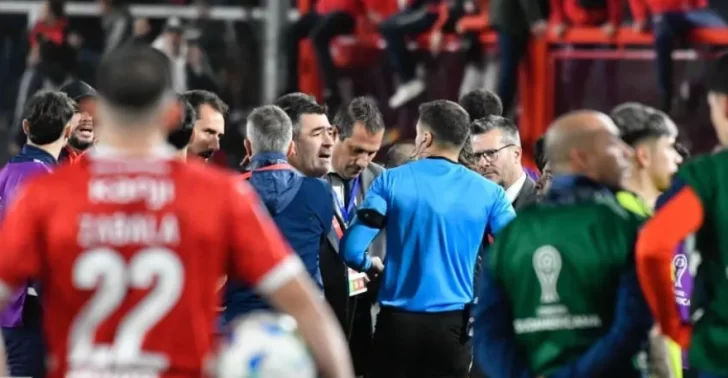 Independiente quedó eliminado de la Sudamericana tras incidentes ante U. de Chile