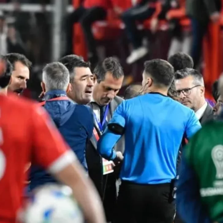 Independiente quedó eliminado de la Sudamericana tras incidentes ante U. de Chile Independiente quedó eliminado de la Sudamericana tras incidentes ante U. de Chile